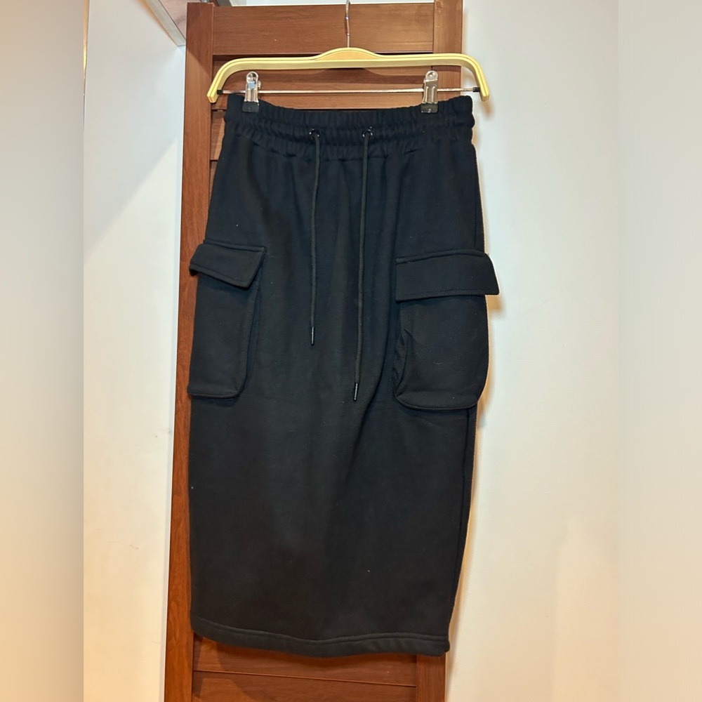 Black JLUX Label skirt 🖤